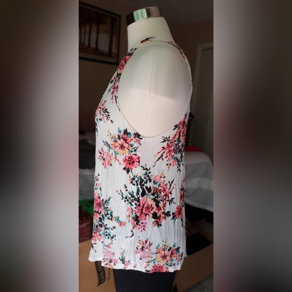 Tank top - Picture 2 of 3